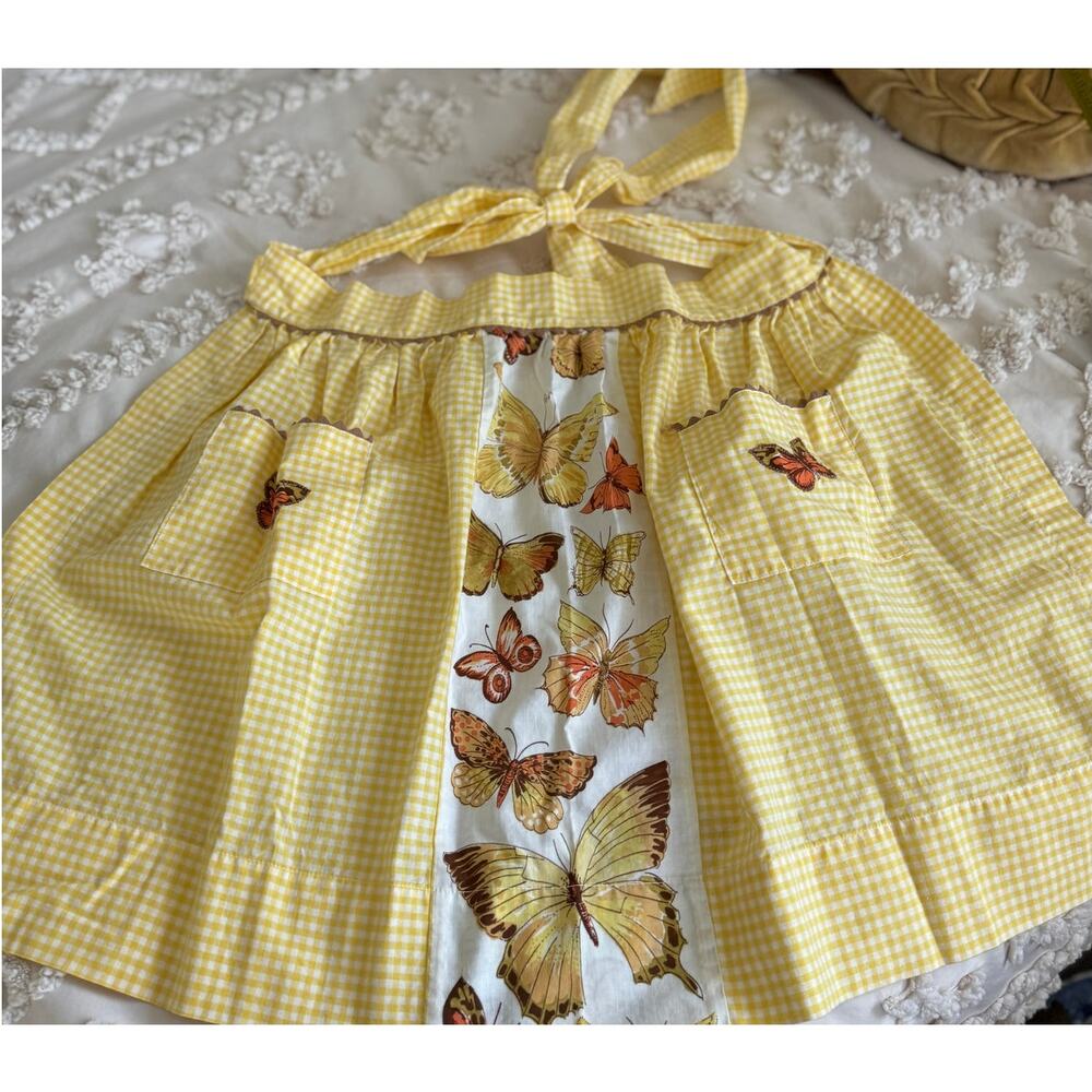 Handmade Vintage Style Apron Cottagecore Floral Gingham Kitchen Retro